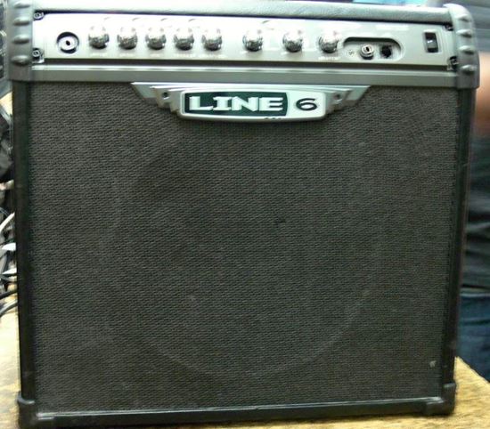 Picture of LINE 6 GUITAR AMPLIFIER WITH EFFECTS SPIDER III 