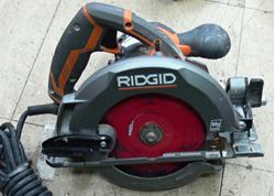 Picture of RIGID R3204 FUEGO 12-AMP 6-1/2" CIRCULAR SAW