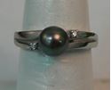 Picture of 10K WHITE GOLD RING WITH BLACK PEARL AND DIAMONDS SZ-6.5 2.7G