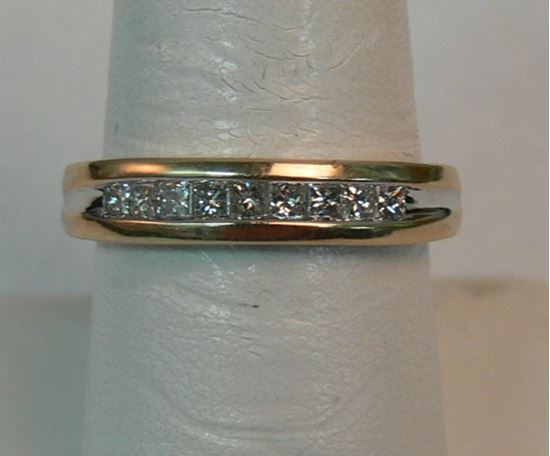 Picture of 14K YELLOW GOLD BAND WITH DIAMONDS SZ-7.5 4.2G