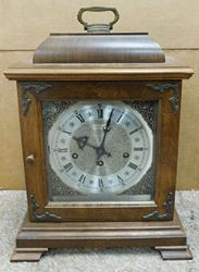 Picture of HAMILTON WHEATLAND WESTMINSTER CHIME MANTEL SHELF CLOCK 