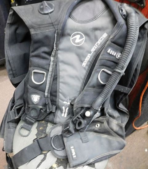 Picture of HENDERSON DIVE WEAR AQUA LUNG SCUBA PRO 195 EN250 FOURTH ELEMENT XL