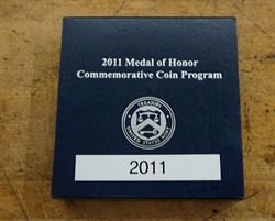 Picture of 2011 MEDAL OF HONOR COMMEMORATIVE COIN SILVER %90 W BOX/COA MINT