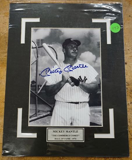 Picture of MICKEY MANTLE "THE COMMERCE COMET" HALL OF FAME 1974 5X7 SIGHED PHOTO B&W MINT CONDITION. 