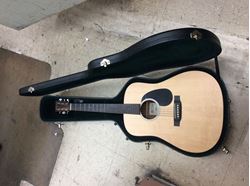 Picture of Electric guitar acoustic DRS2 pre owned with hard case . Very good. 