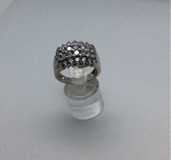 Picture of 14kt white gold ring size 10 9.4 gr with 28 round diamonds 3 carat total . 848014-