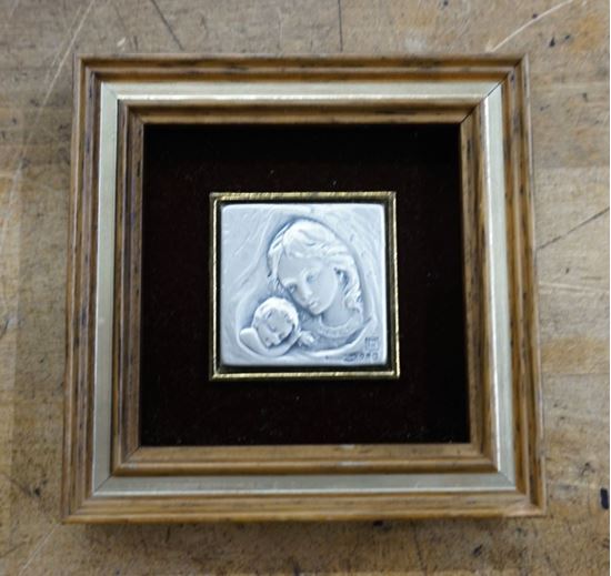 Picture of Mother and Child, Marchio Preziosi AN-22, Italy Framed 925 Sterling Silver Tile . MINT CONDITION. 3.5X3.5. 