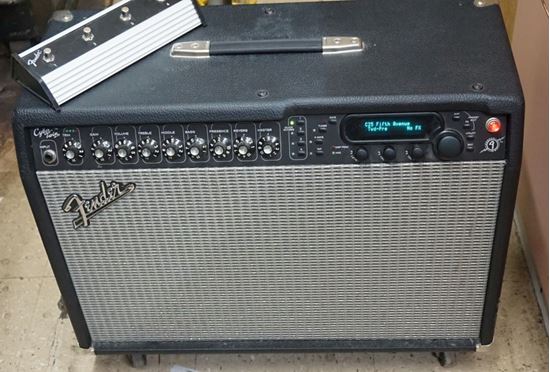 Picture of FENDER CYBER TWIN GUITAR AMPLIFIER WITH  FOOT SWITCH PEDAL COVER MANUAL USED. TESTED . IN A GOOD WORKING ORDER.