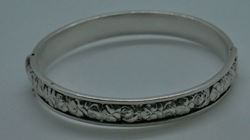 Picture of Flower filigree antique sterling silver 925 bracelet 20.3 Grams Pre-Owned 