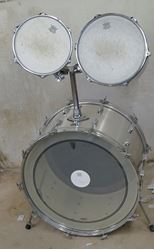 Picture of TAMA IMPERIAL STAR BASE DRUM 24X14 W 2 TAMA  TOM DRUMS 12X8 10X6.5 PRE OWNED. VINTAGE. VERY GOOD CONDITION. 